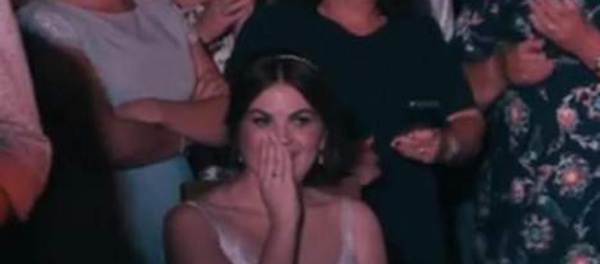 Elle pensait qu'il allait jouer au foot, elle découvre ce qu'il préparait à son mariage