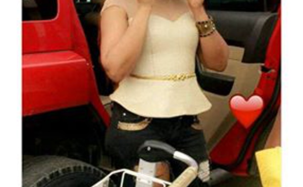 Viviane en mode tournage dans la série "Wiiri Wiiri"