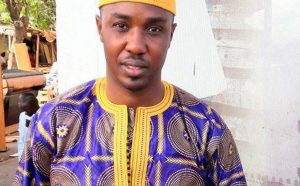 Cheikh Sarr très chic en boubou traditionnel