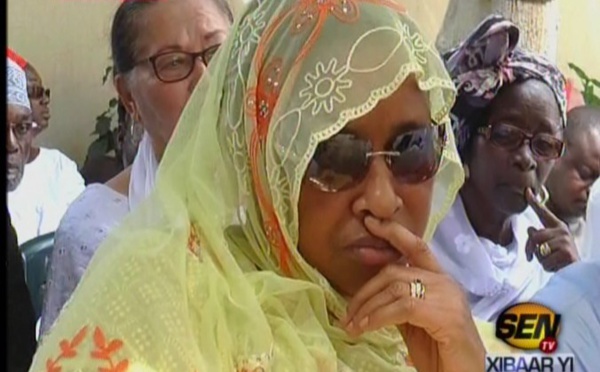 Kiné Diaga Diouf à la levée du corps de son père