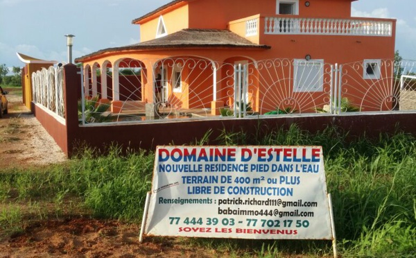 Mbour immoblier SARL vous propose cette trés belle maison à Pointe Sarène