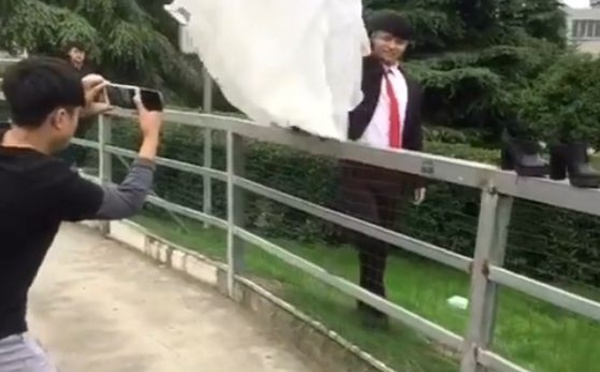 Vidéo: une mariée capricieuse, regardez là où ça mène!!