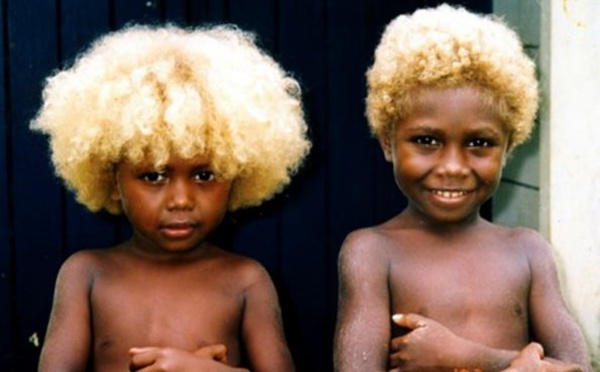 ​Insolite : Les Mélanésiens, ces noirs aux cheveux blonds (photos)