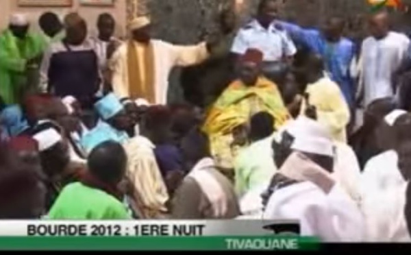 Vidéo-Bourde 1ère nuit avec Feu Serigne Mansour Sy Gamou 2012