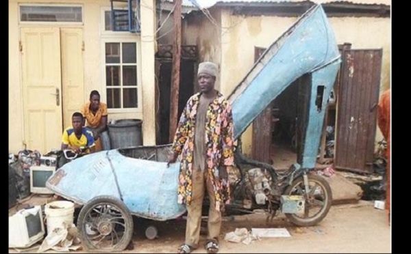 Impressionnant! Un nigérian de 23 ans transforme une moto en une chaussure géante à haut talon (PHOTO)  