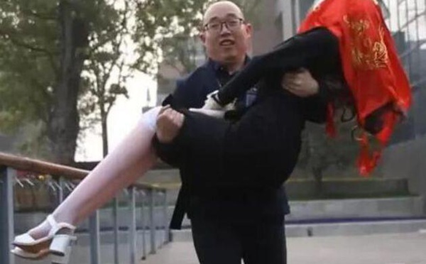 Un Chinois s’est marié avec son robot humanoïde