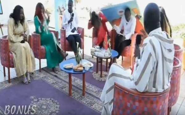 Vidéo: Bonus spécial Yéwoulen au Maroc, à mourir de rire!!