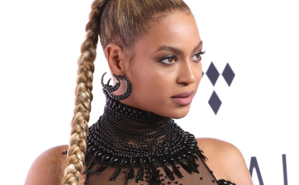 Beyoncé : sa baby shower haute en couleur !