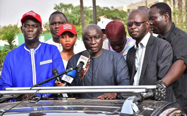 Idrissa Seck cogne Macky Sall à Thiès : "Sa gestion folklorique, vicieuse et familiale, est porteuse d’inquiétude et de désespoir"