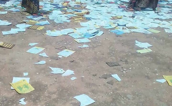 Urgent-Toub:a les bureaux de vote de l’université Serigne Abdou Lahad Mbacke saccagés (Images)