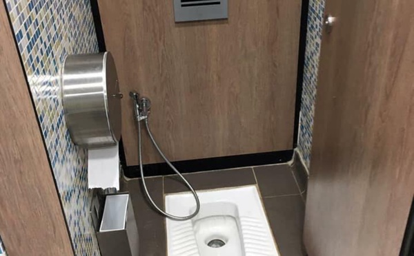 Chaises anglaises ou turques : Les toilettes de L’Aéroport International Blaise Diagne AIBD, font le buzz (photos)