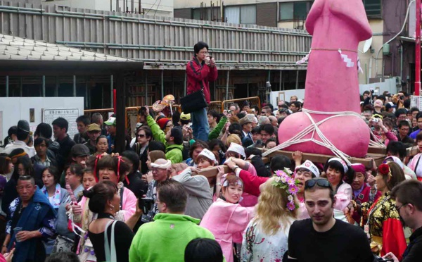 Japon - A la découverte de Kanamara Matsuri, la fête du pénis
