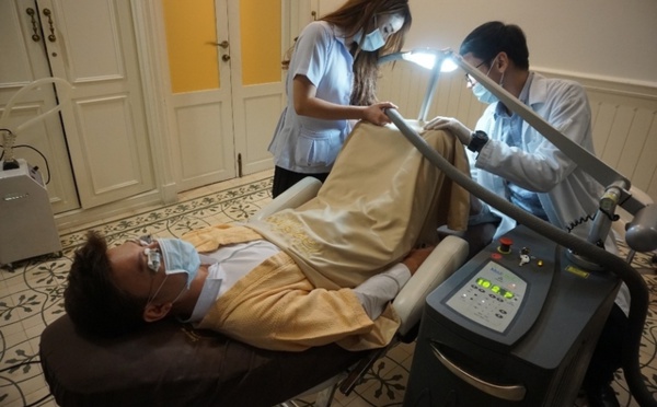 Thaïlande: Cette mode au blanchiment du pénis des hommes qui inquiète les autorités