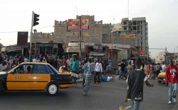 SENEGAL : RAMADAN AU MARCHE SANDAGA