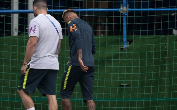 Urgent : Neymar se blesse lors de l'entraînement, le Brésil tremble