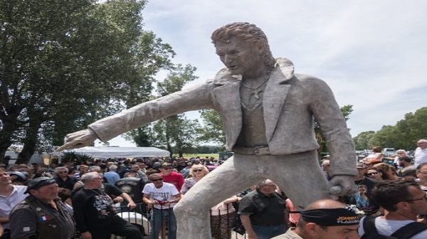 Une statue de Johnny Hallyday déçoit les fans du rocker