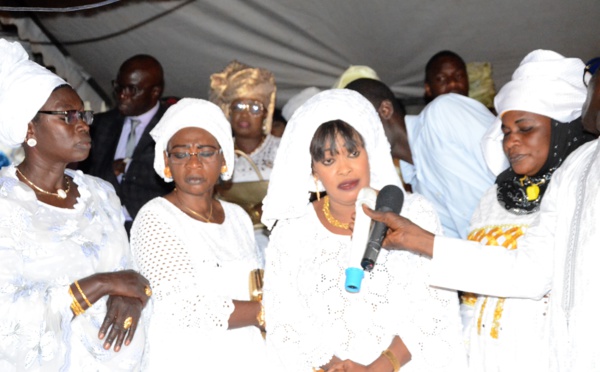 Vidéo et photos : Cheikh Ahmed Tidiane Bâ offre 1000 cadeaux de Noël aux enfants de la Médina