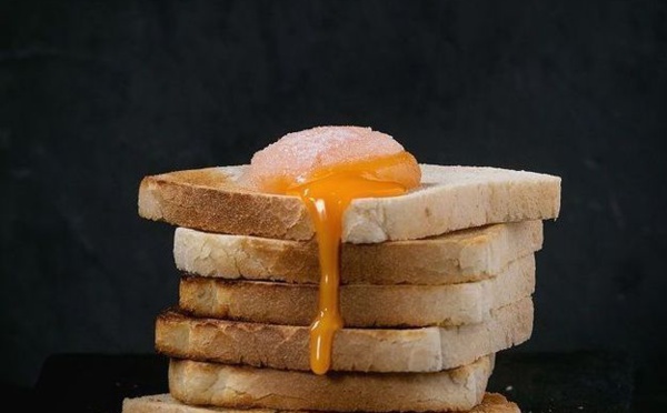 Insolite, cette façon de cuisiner les œufs va vous surprendre