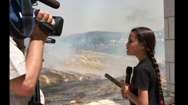 L’histoire de Janna Jihad Ayya, 13 ans, la plus jeune journaliste au monde (photos)