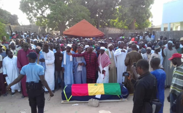 Arrêt sur image: La dépouille du koriste Solo Cissokho à son arrivée à Ziguinchor