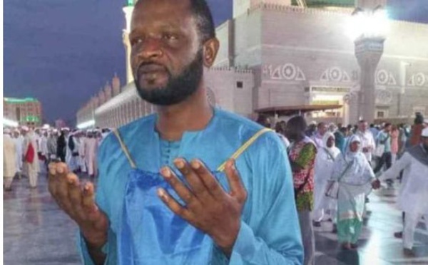 PHOTOS - Cheikhouna de la série  » Wiri Wiri » à la Mecque