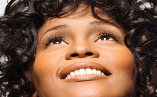 Whitney Houston est morte cette nuit du samedi. Elle avait 48 ans.
