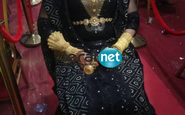 (PHOTOS): Ngoye, la femme d'Askia revient avec une ceinture en or de 8 millions de FCfa.
