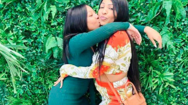 PHOTOS – Miami: Zeyna Ndour en toute complicité avec sa mère Viviane Chidid