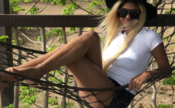 En tenues aguicheuses, Marie Louise Diaw secoue Instagram avec ses clichés torrides