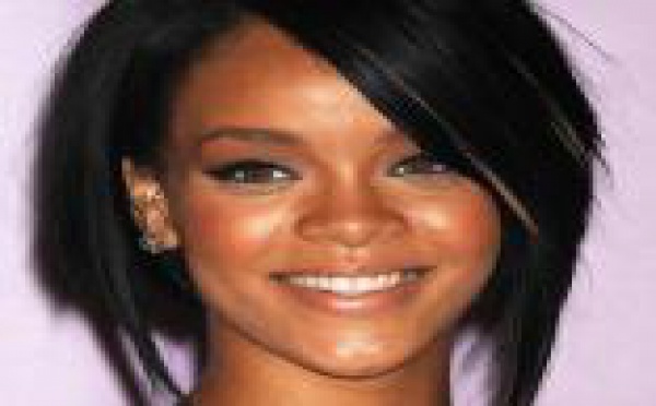 Rihanna rend visite à Ashton Kutcher en pleine nuit : de la romance dans l'air ?