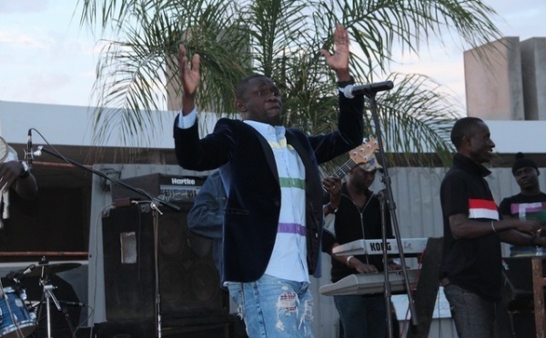 Le thiakhagoune de Pape Diouf au Sea Plaza au bal des petits enfants!!!