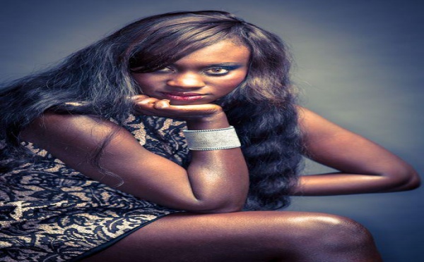 Photos: Mamy Diouf d'Helen Chic en mode mannequin Sexy