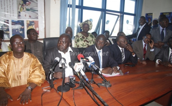 PAPE DIOP ET LES FRONDEURS DU PDS CREENT L'ALLIANCE BOKK GUISS GUISS POUR DEFIER WADE