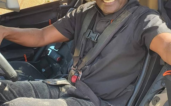(04 Photos ) Balade en BUGGY et en JEEP : Regardez comment Babacar Ngom et les fils de Macky Sall passent leurs vacances