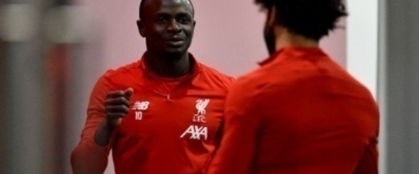 PHOTOS - De retour à Liverpool, Sadio Mané accueilli par Salah
