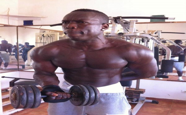 [Photos] Nittdoff en pleine musculation