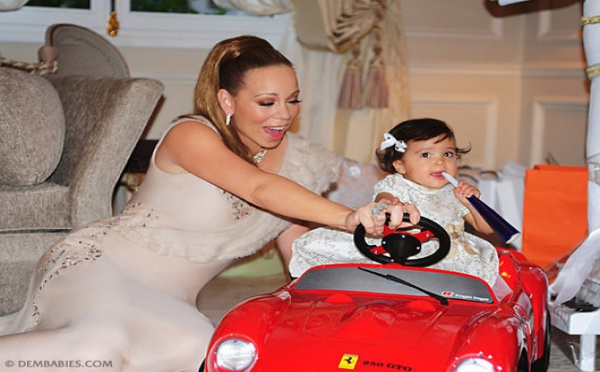 Mariah Carey poste des photos de l'anniversaire de ses jumeaux