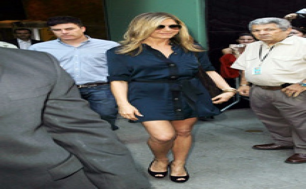 Jennifer Aniston bluffante pour H20