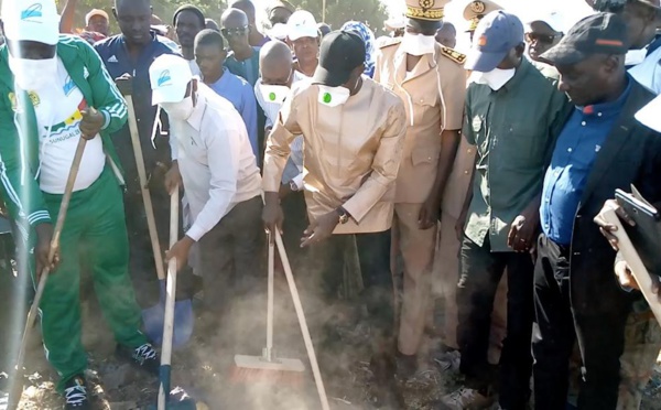 PHOTOS - Cleaning Day: La tournée de Boun Abdallah Dionne dans les 6 communes de son département 
