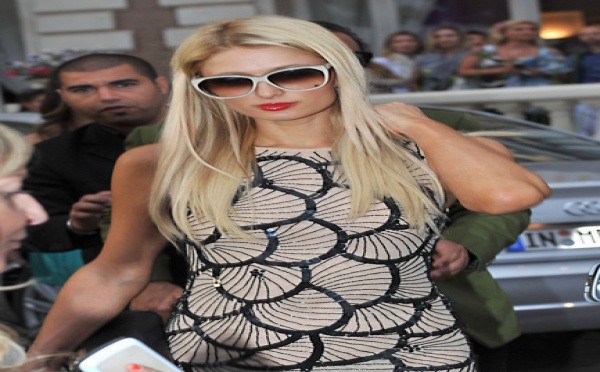 Vidéo- Paris Hilton, plus star que star à Cannes
