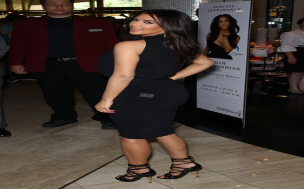 Kim Kardashian : une étiquette qui fait tâche !