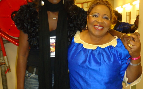 Coumba Gawlo en compagnie de Patience Dabanny, la mére du président Ali Bongo