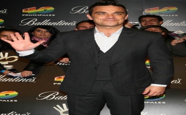 Robbie Williams chante pour un fan sur Chatroulette