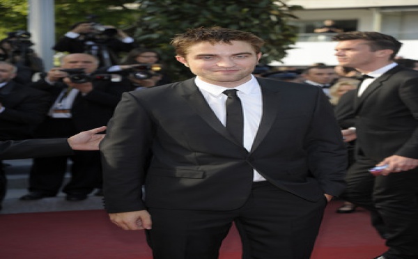 Robert Pattinson a fait ses valises !