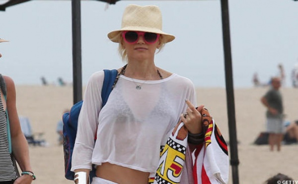 T’as le look de plage… Gwen Stefani!