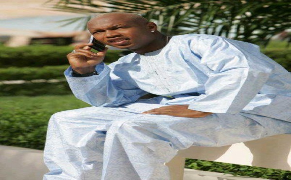 El Hadj Diouf en mode boubou traditionnel
