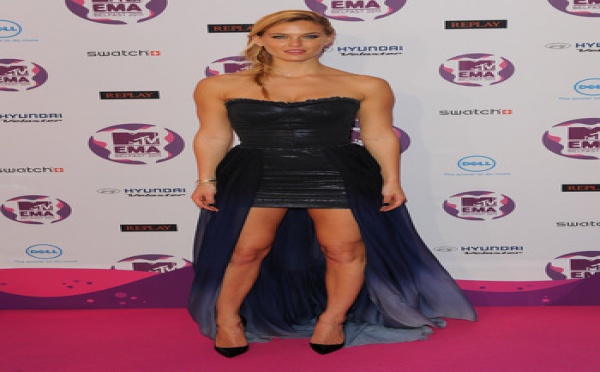 Bar Refaeli donne le mode d'emploi pour la draguer
