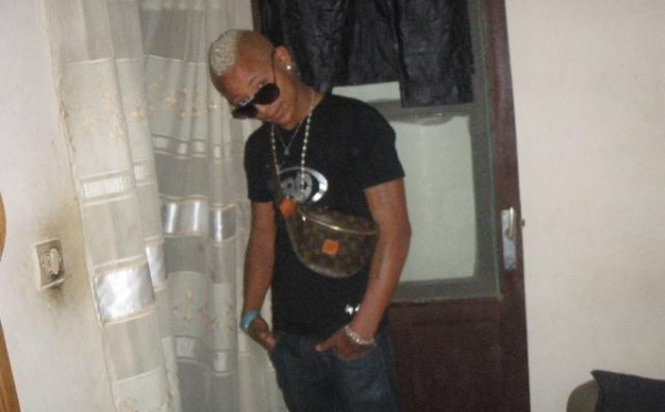 Le sosie de diouf et son new look