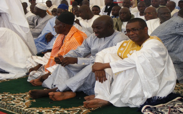 Korité 2012 : Youssou Ndour à la mosquée Massalikoul Jinaane.