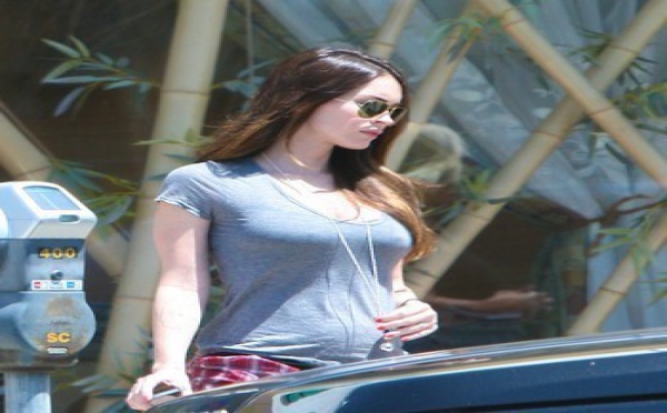 Megan Fox : une maman sexy ?